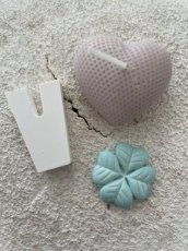 Letter V