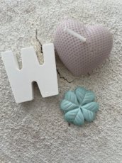 Letter W